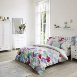 Lynton Triple Wardrobe -Online Furniture Store 30605618 alt01