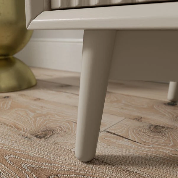 Neena 3 Drawer Chest, Warm Grey 8 Neena 3 Drawer Chest, Warm Grey - Image 6