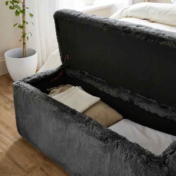 Elysia End Of Bed Ottoman, Faux Fur 12 Elysia End Of Bed Ottoman, Faux Fur - Image 10