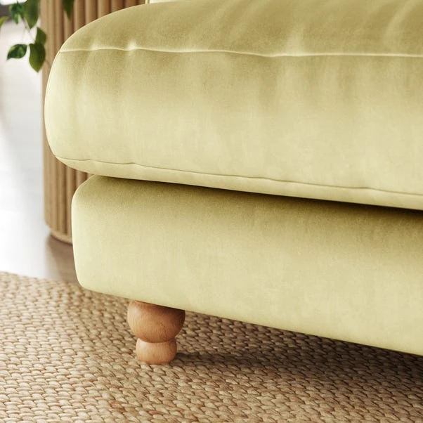 Martha Vintage Velvet Snuggle Chair 6 Martha Vintage Velvet Snuggle Chair - Image 4