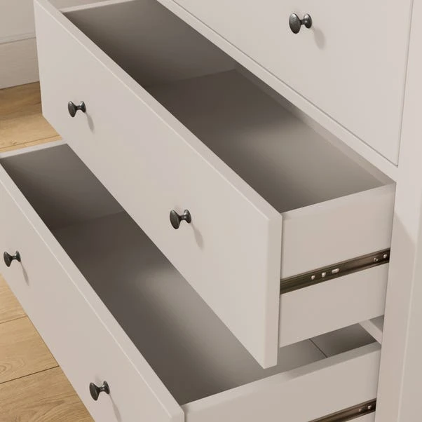 Lynton 3 Drawer Chest 5 Lynton 3 Drawer Chest - Image 3
