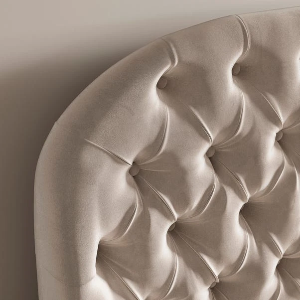 Aldbury Chesterfield Bed Frame 7 Aldbury Chesterfield Bed Frame - Image 5